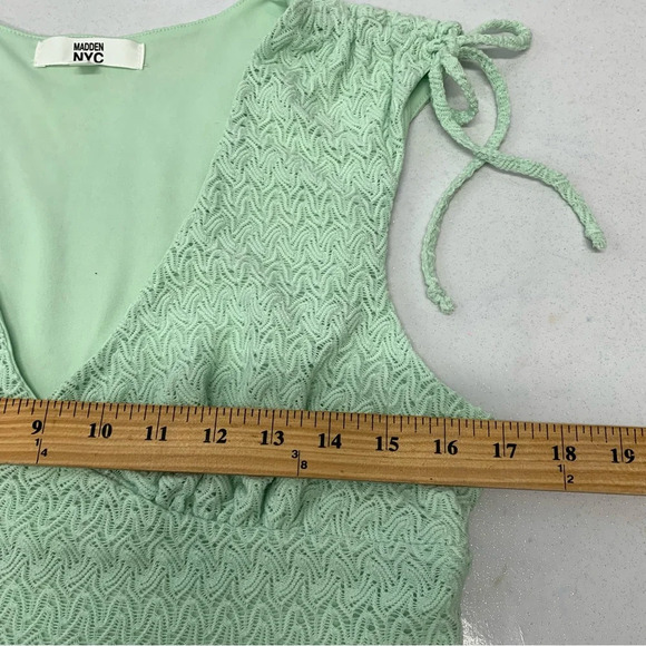 Madden NY Babydoll Crochet Lace Crop Top Woman Large Mint Green Knit Stretch Y2K - Picture 9 of 10